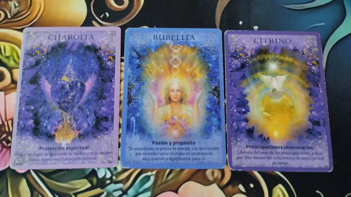 Carina Tarotista Angelical 7
