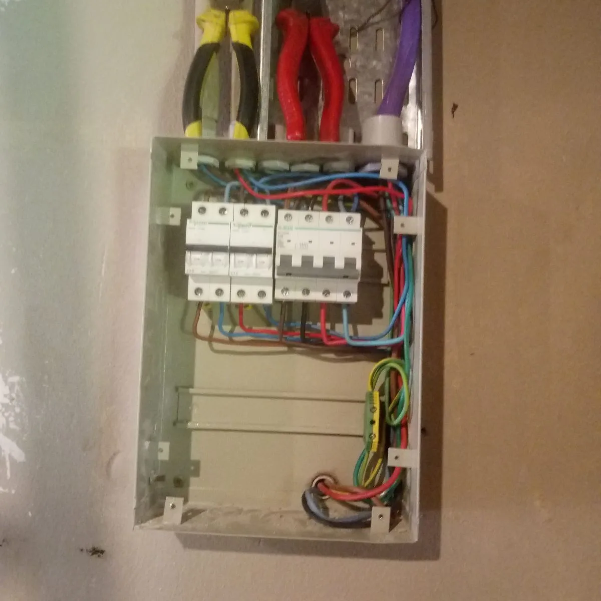 JLA electricista domiciliario 8
