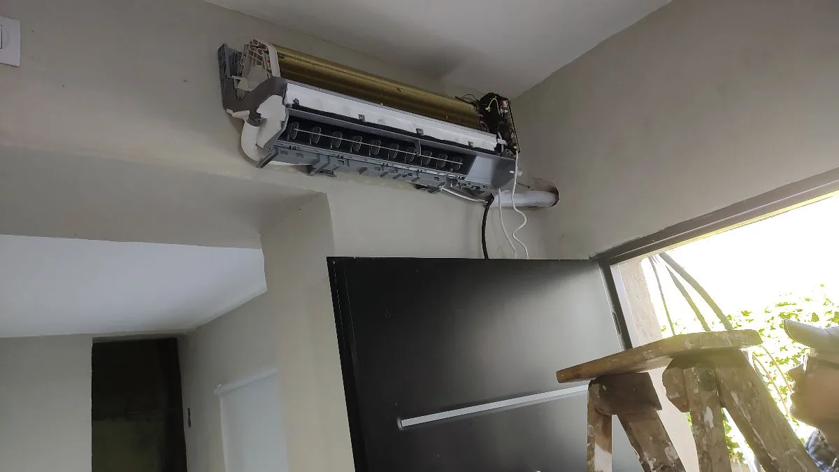 Frio service/ gas matriculado y electricidad de excelencia ( cambios de fase,ási 12