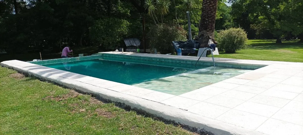 Piscinas bahía 6