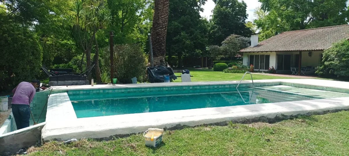Piscinas bahía 7
