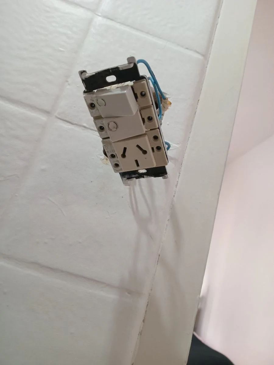 juan _ electricidad , pintura , reparaciones generales 4