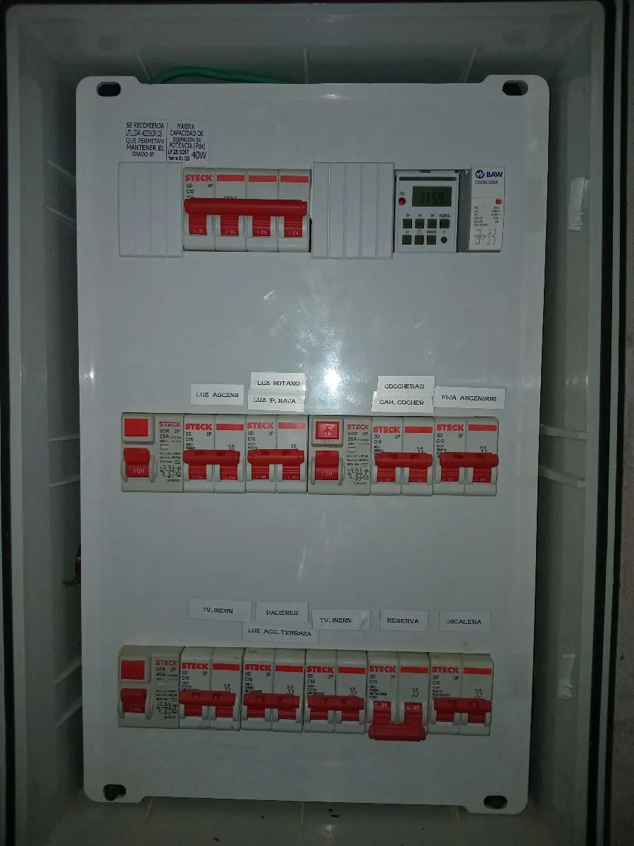juan _ electricidad , pintura , reparaciones generales 11