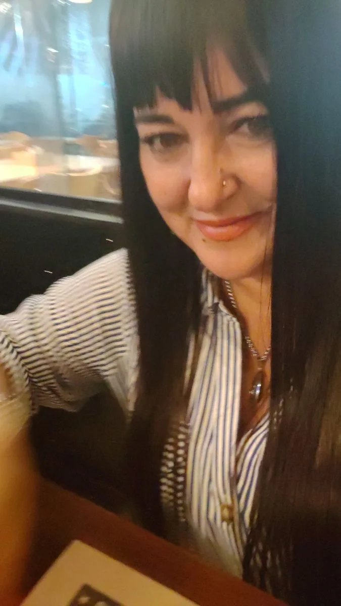 Claudia Causto 5