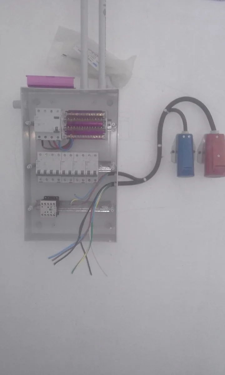 S.B.N electricidad 4