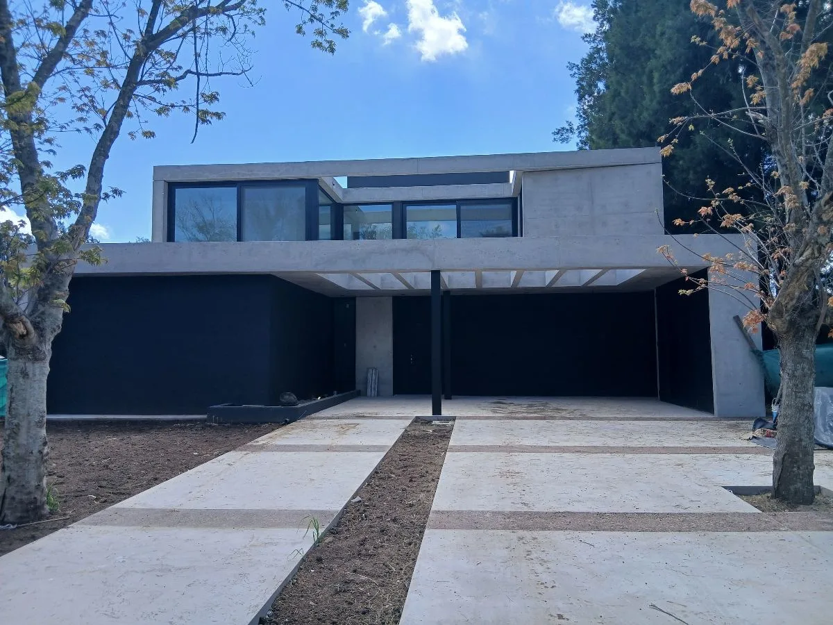 chavez constructor 4