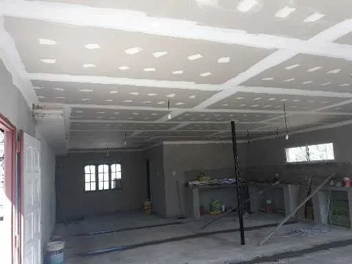 Construcciones y servicios generales G&B 10