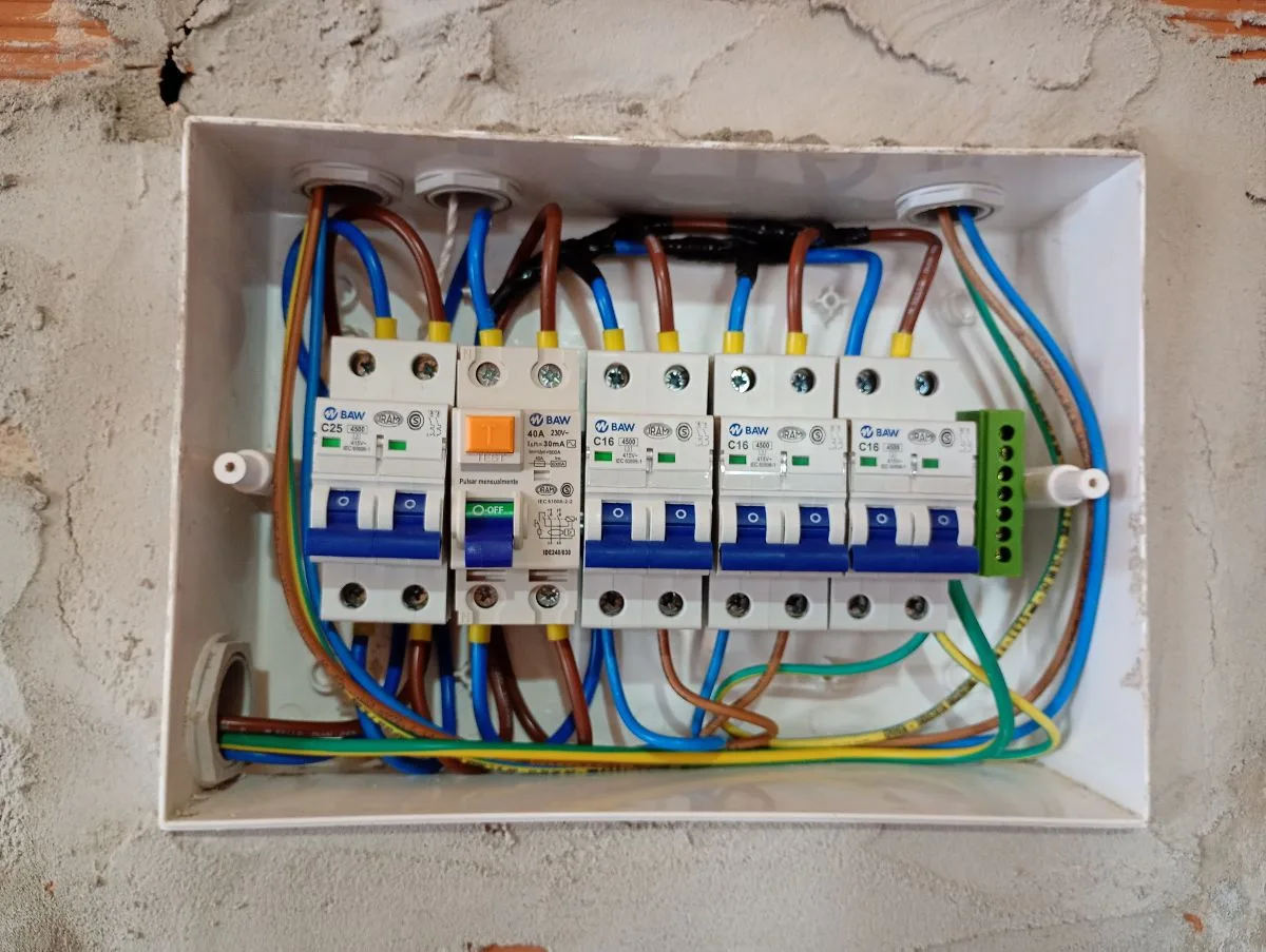 Electro RB Electricista Zona Sur 8