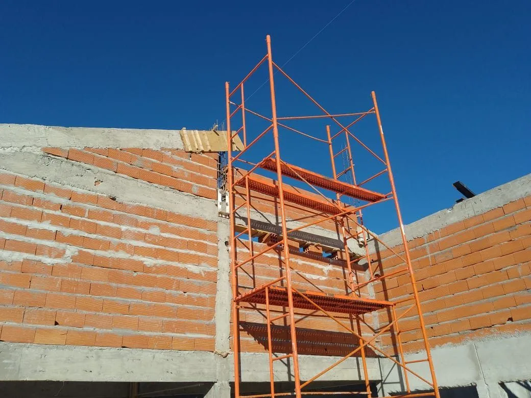 soy contratista tengo gente para trabajar y todas las herramientas de trabajo y tengo referencias de varias obras 6