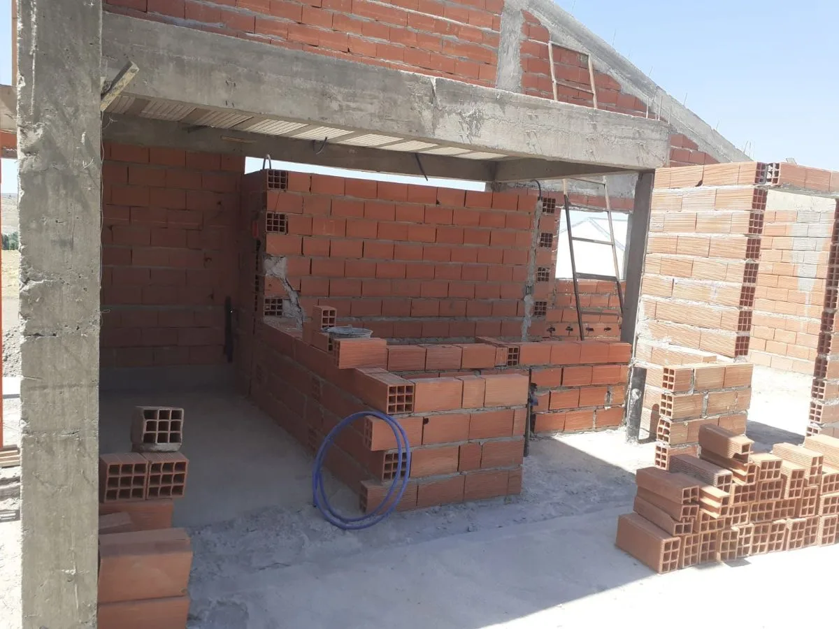 soy contratista tengo gente para trabajar y todas las herramientas de trabajo y tengo referencias de varias obras 8