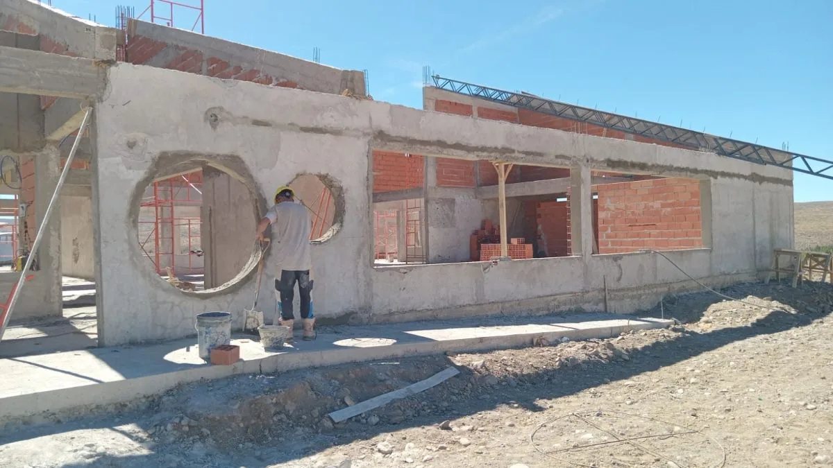 soy contratista tengo gente para trabajar y todas las herramientas de trabajo y tengo referencias de varias obras 11