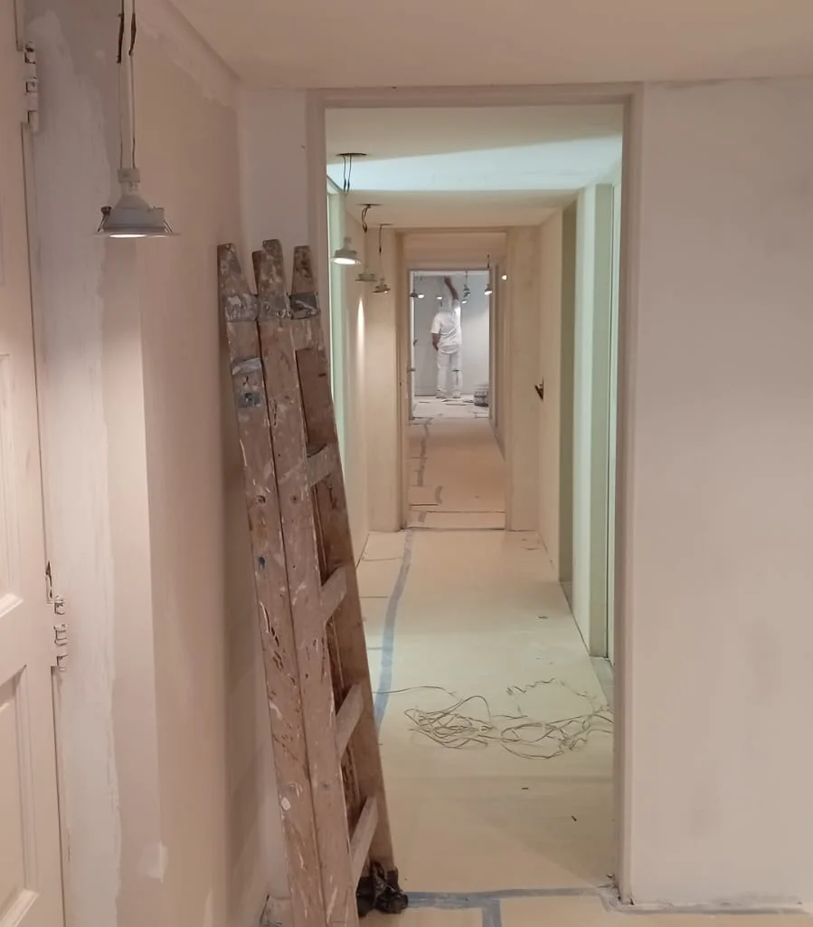 Albañil electricista y plomería