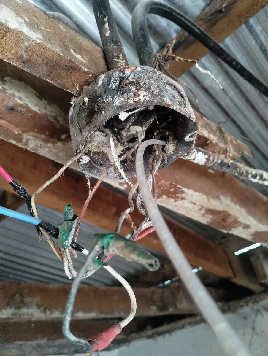 lumtrón Servicios Eléctricos 4