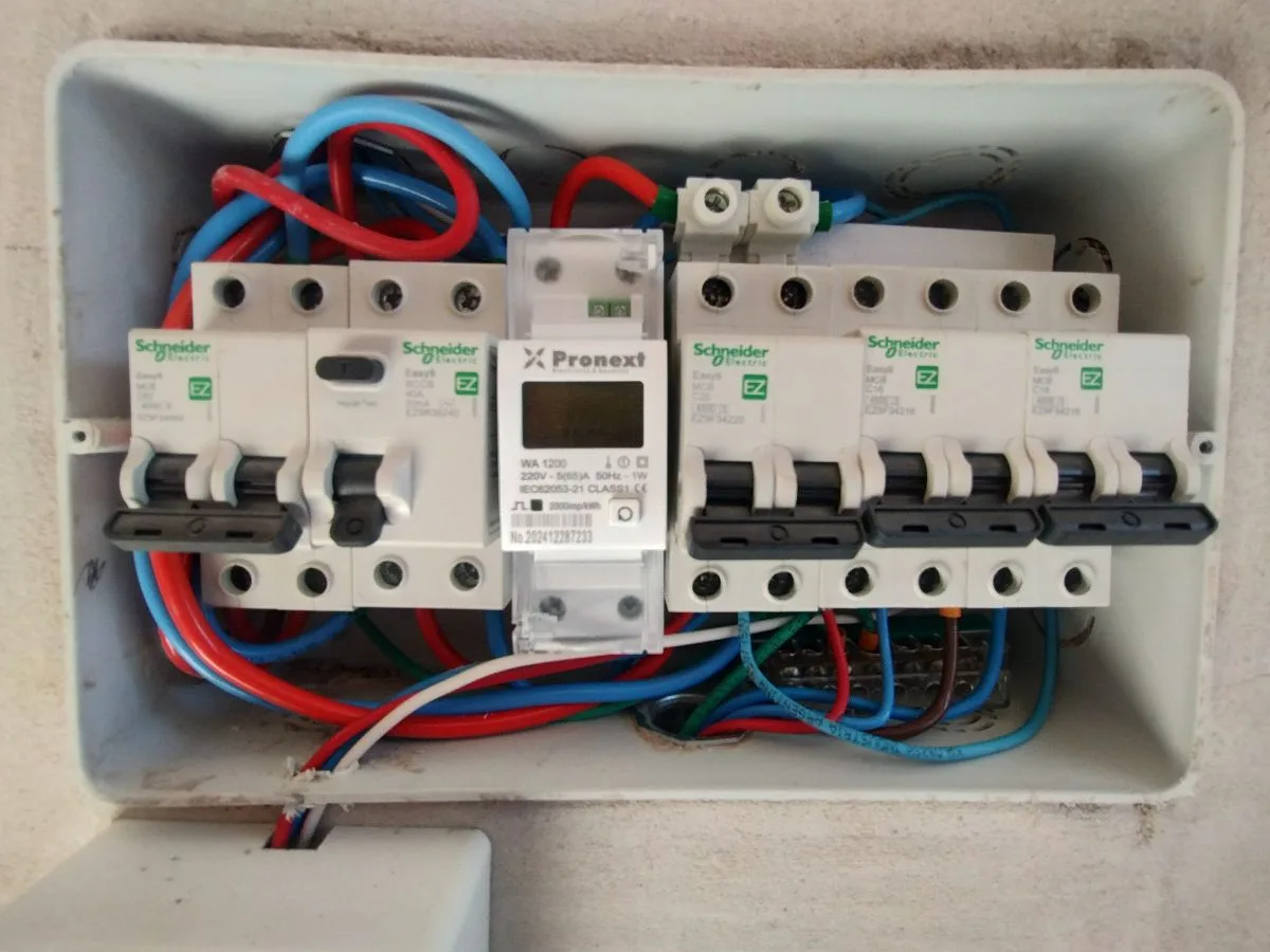 lumtrón Servicios Eléctricos 7