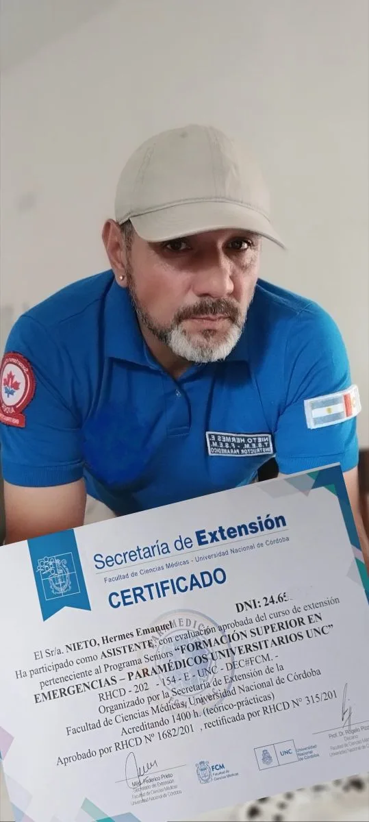 Hermes Emanuel Nieto - PMédico-Instructor PS, RCP y DEA- Formador de BRIGADAS DE EMERGENCIAS 11