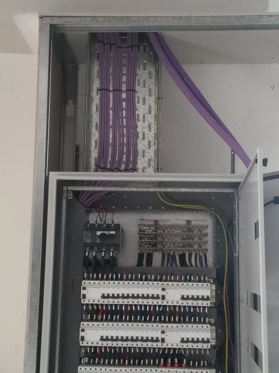 Electrocor 12