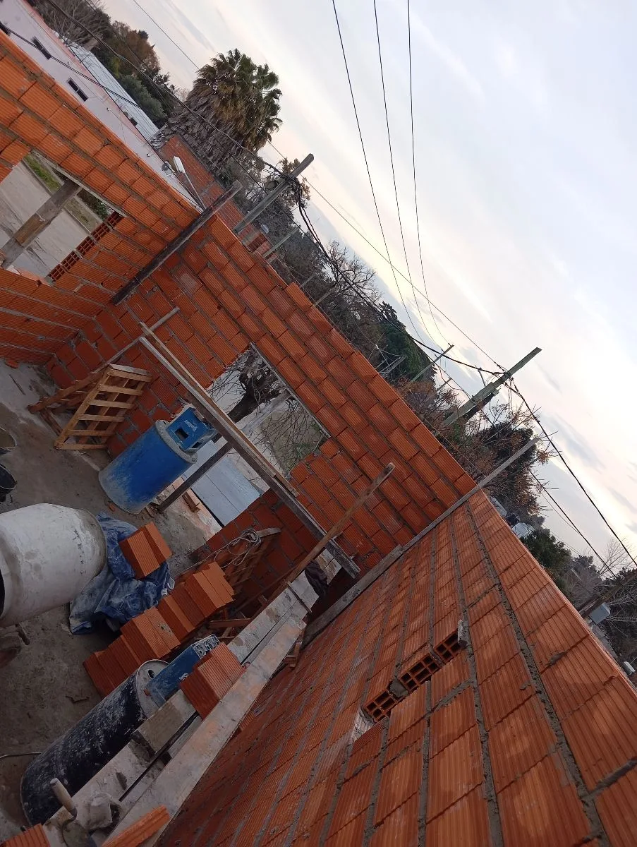 Albañilería plomería pintura instalación de aire acondicionado colocación porcelanato y seramico 10