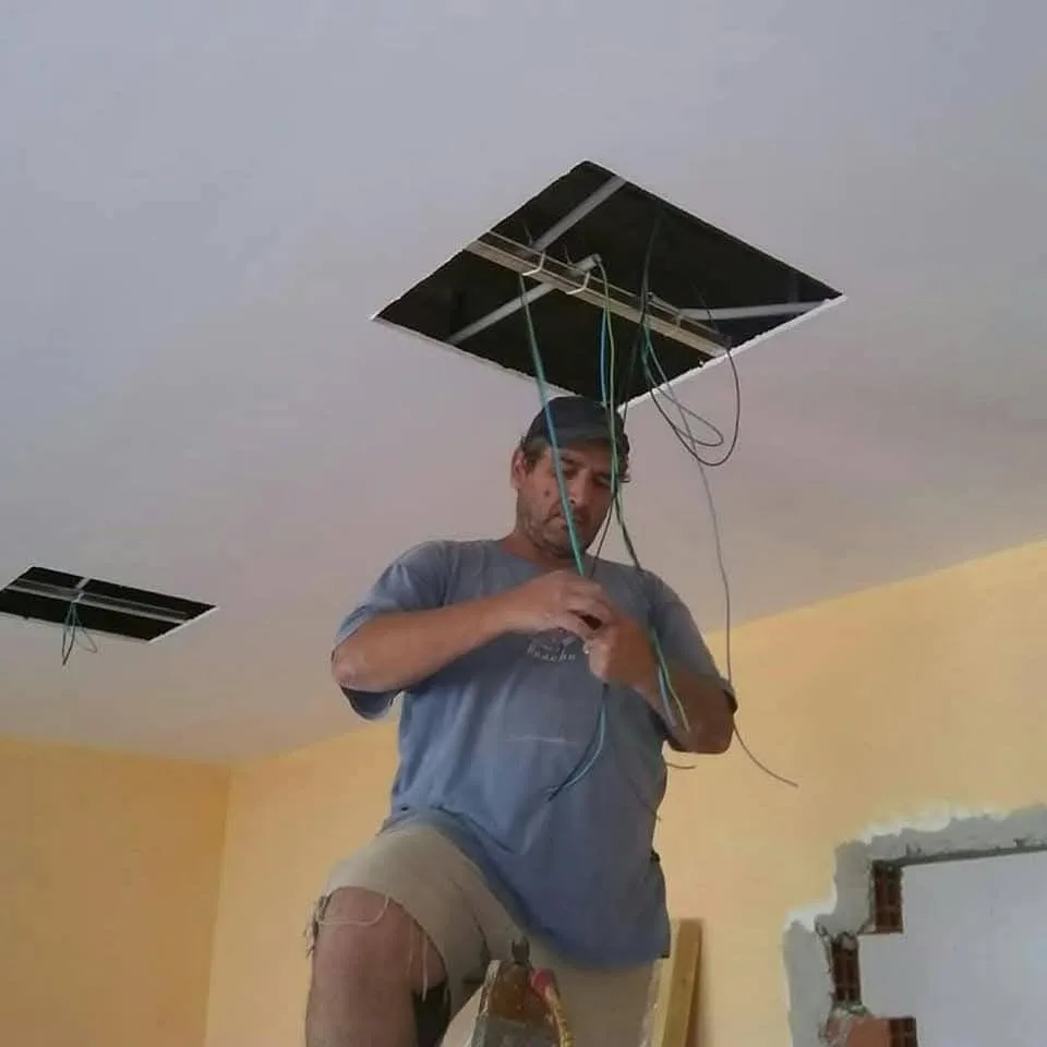 RM SERVICIOS ELECTRICOS 11