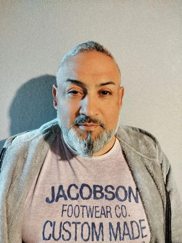 oficial albañil javier