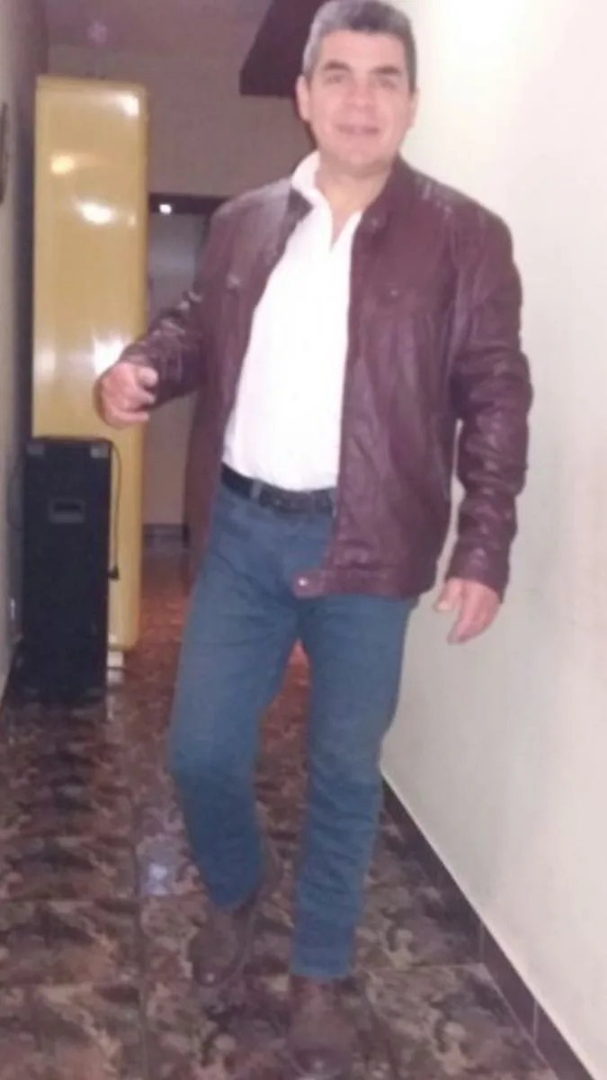Anibal Barua 4