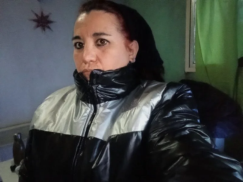 Elizabeth Martínez.