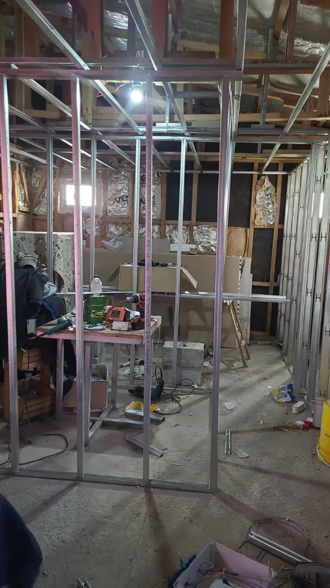 HELTNER  CONSTRUCCIÓN 12